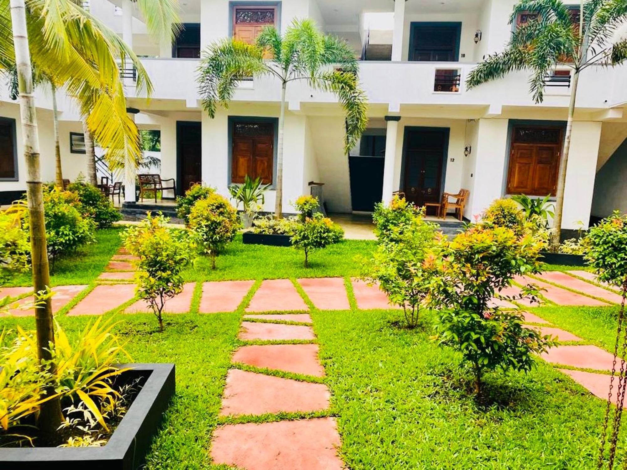 Hotel Ceagull Ahangama Esterno foto